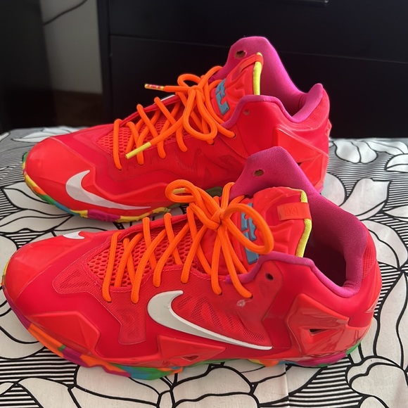 Nike Lebron 11 Fruity Pebbles - Picture 3 of 5
